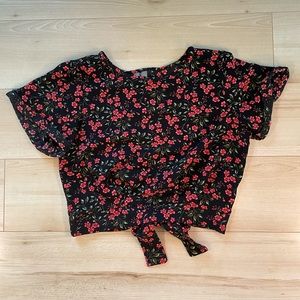 NWOT Floral Blouse / Top